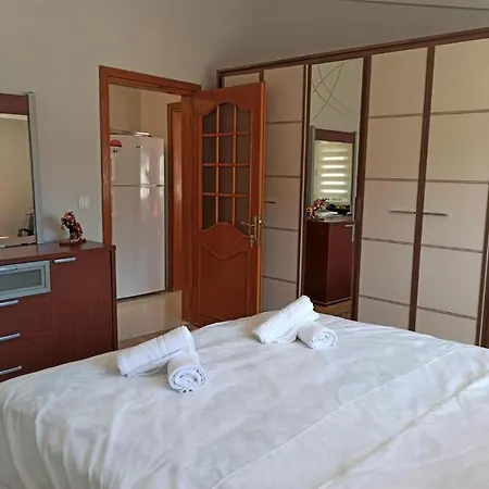 דירה 2br Family House With Terrace איסטמבול